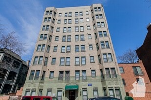 Building Photo - 560 W Arlington