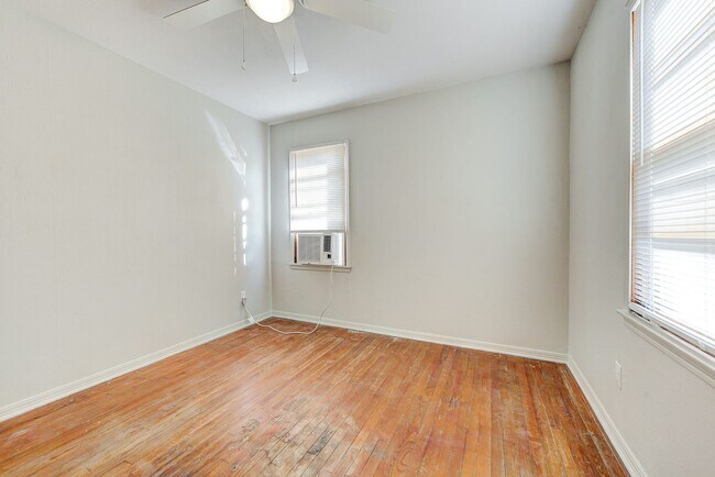 Building Photo - 2 bedroom 1 bath - Del City