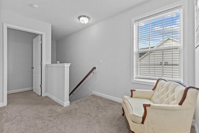 Building Photo - 1145 Camellia Dr