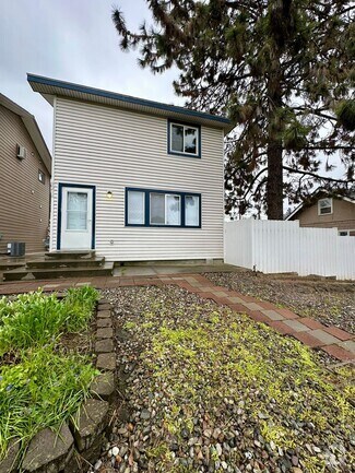 Building Photo - Beautiful 3 Bedroom South Hill Home