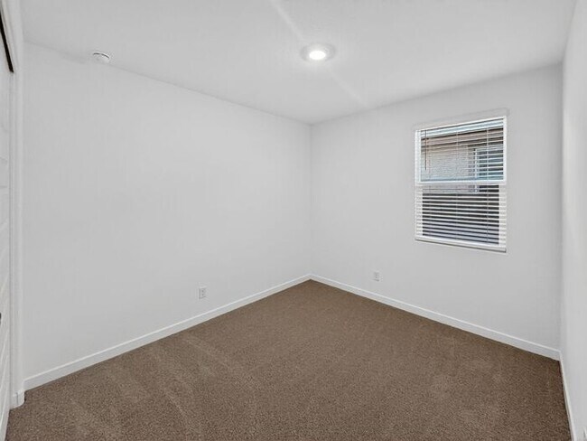 Building Photo - New Home at Wester Gardens! 4 Bedroom 3 Bathrooms!