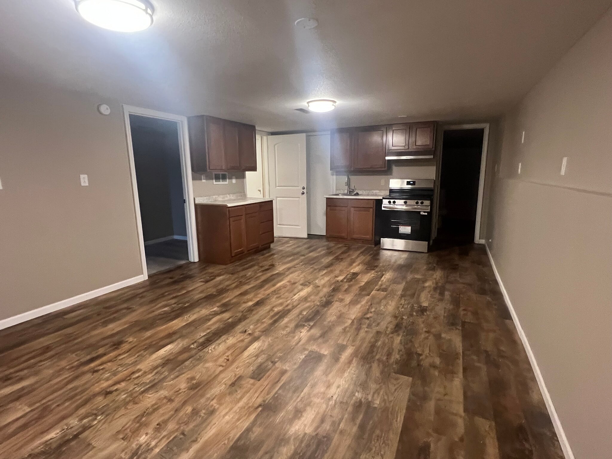Building Photo - 3026 Hogan Dr