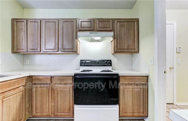 Building Photo - 15405 Acacia Rd