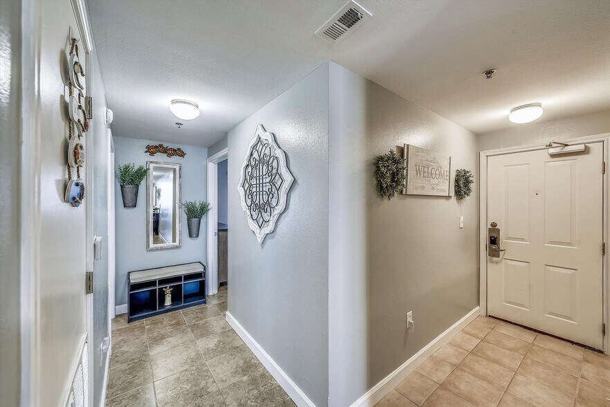 Building Photo - 104 Gulfside Ct