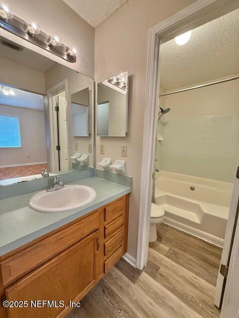 Building Photo - 2641 Sam Houston Pl