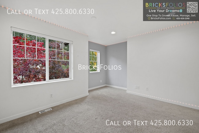 Building Photo - Luxury Corner-Lot Home in Redmond Ridge Ea...