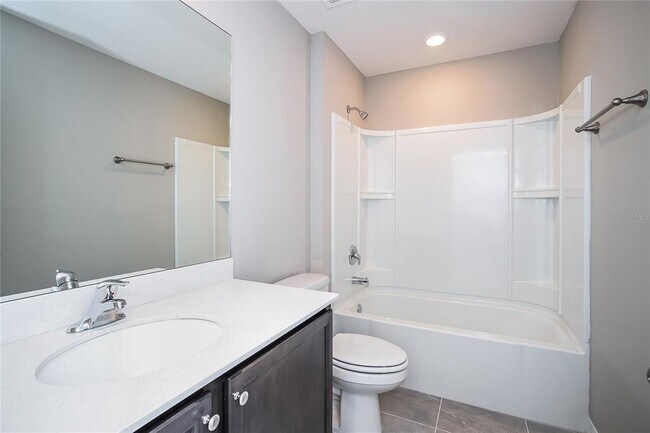 Building Photo - 379 Camellia Ct