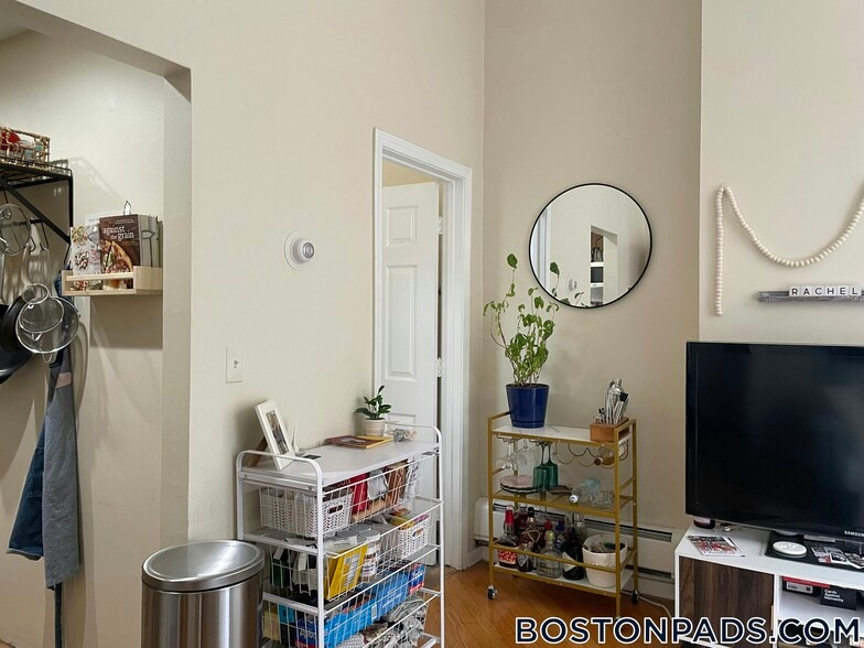 Building Photo - 423 Shawmut Ave