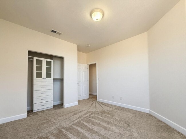 Building Photo - 2017 Mary Helen Ln