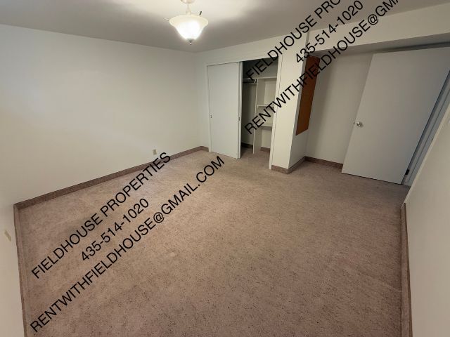 Building Photo - 1285 E 1500 N
