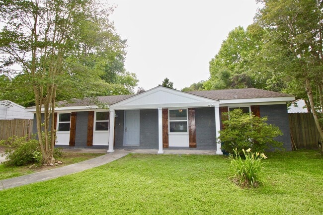 Building Photo - 109 Walnut St