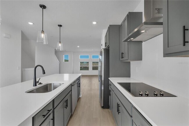 Building Photo - 15381 Hamlin Pk Dr