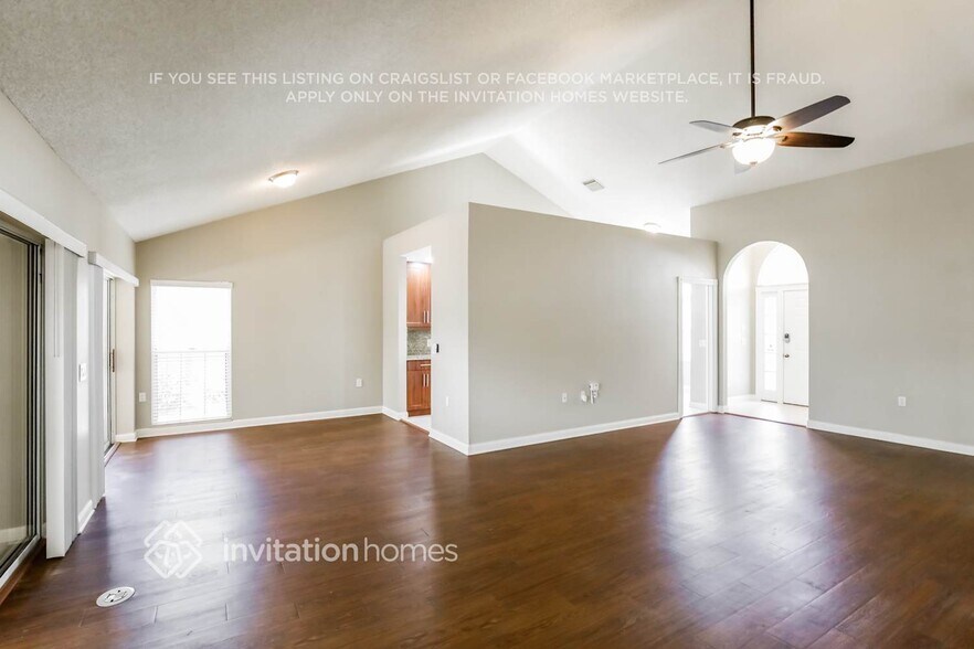 Building Photo - 2291 Saratoga Ln