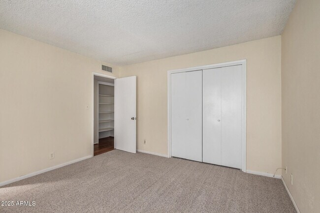 Building Photo - 16021 N 25th Dr