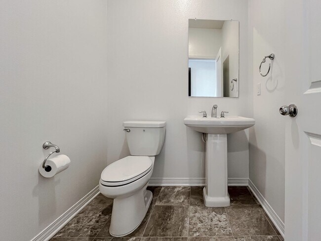 Building Photo - NEWER CONSTRUCTION ~SOLAR~ 3 BED 3 BATH BE...