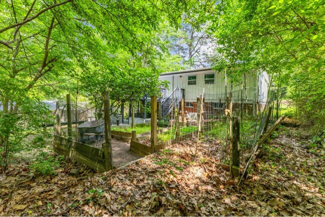 Building Photo - 2904 Sprucewood Dr