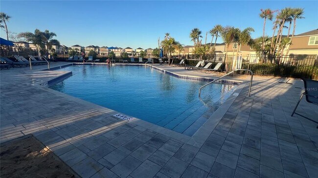 Building Photo - 692 Stoney Pointe Cir