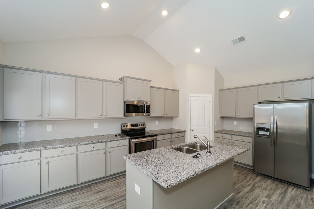 Building Photo - 309 Spruce Creek Ln