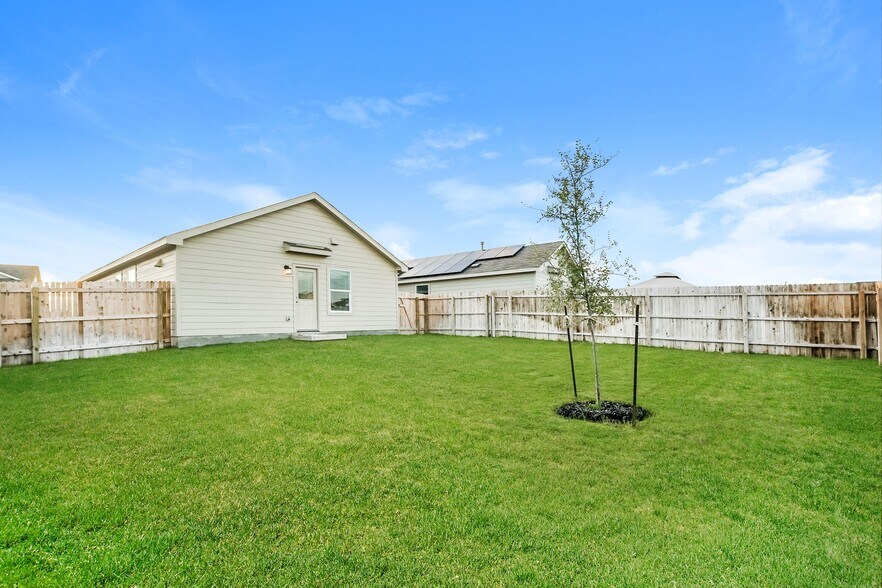 Building Photo - 7382 Cultivator Way