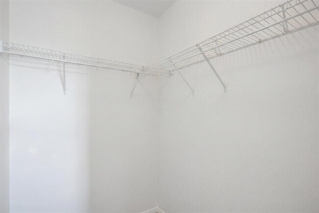 Building Photo - 13132 Briarcreek Loop