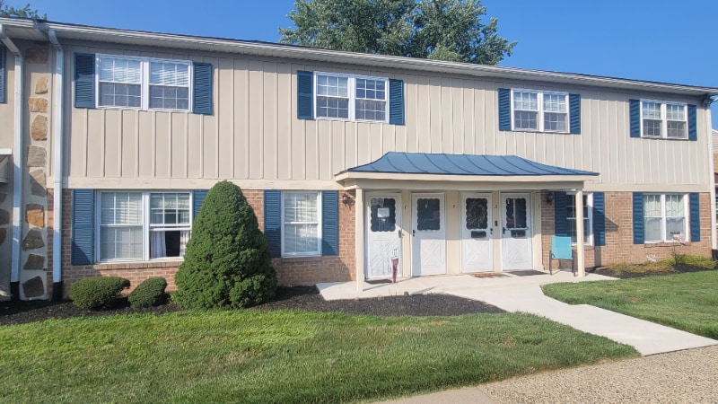 Building Photo - 7 Belfast Dr