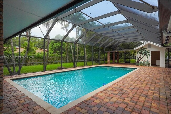 Building Photo - 6230 SW 112th St