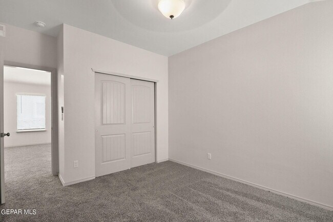 Building Photo - 5116 Joe Castillo St