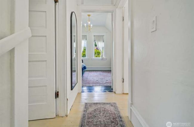 Building Photo - 5060 WA-106