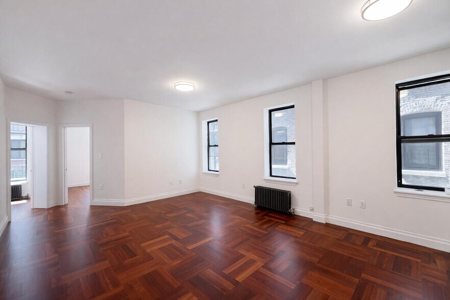 Building Photo - 605 W 137th St