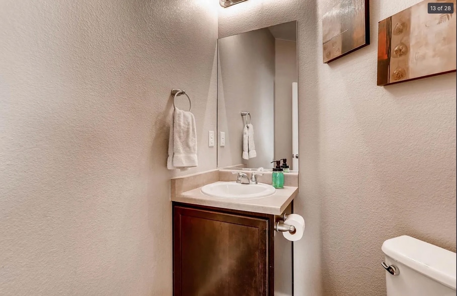 Building Photo - 12932 Norway Maple St