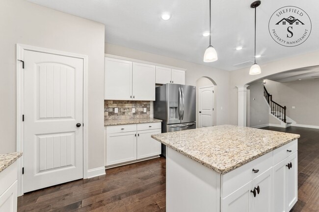 Building Photo - 7772 Coppice Dr