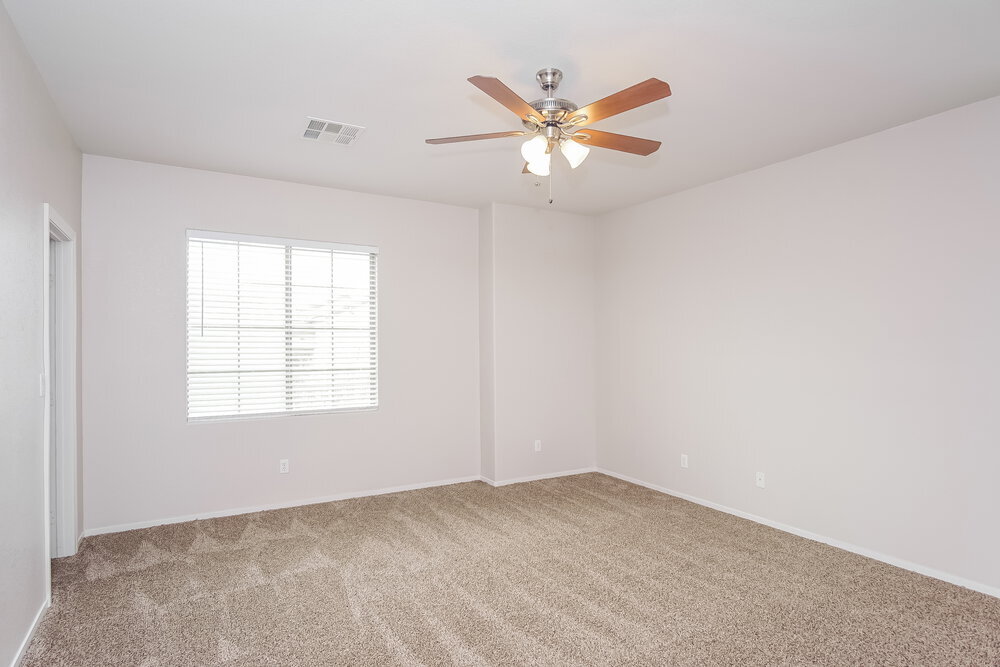Building Photo - 6460 Hamilton Grove Ave