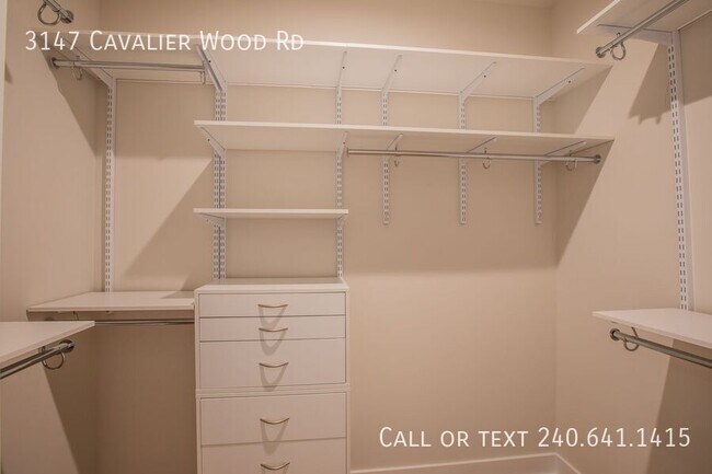 Building Photo - 3147 Cavalier Wood Rd