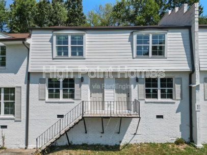 Building Photo - 400 Gallery Ln