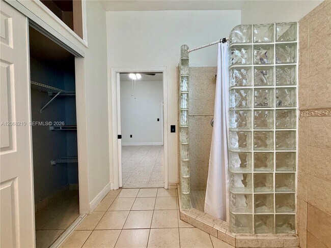 Building Photo - 2802 SW 149th Pl