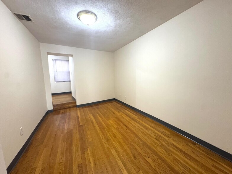 Building Photo - 838 Huntington Ave