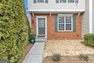 Building Photo - 9155 Nesbit Ferry Rd