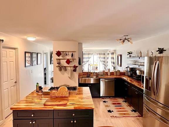 Building Photo - 4 Ulverston Dr