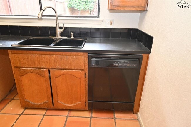 Building Photo - 2814 Mill Valley Dr