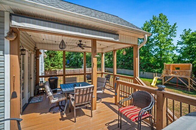 Building Photo - Furnished Pet Friendly Rental in Davie County with Flexible Lease Length!