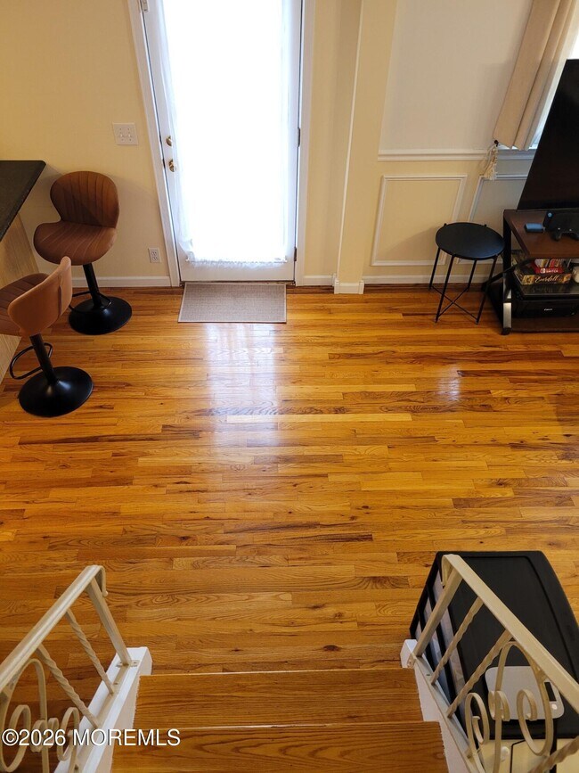 Building Photo - 5 Peach Tree Rd