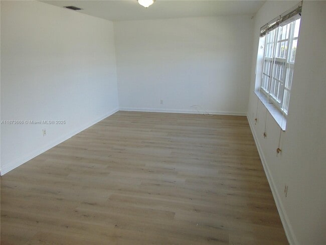 Building Photo - 1854 SW 81st Ln