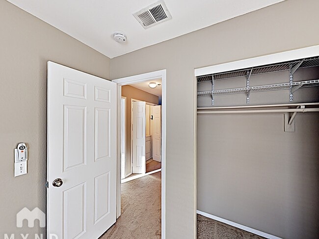 Building Photo - 107 Mangano Cir