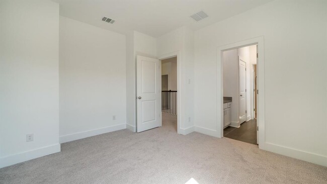 Building Photo - 1412 Mulberry Oak Ln