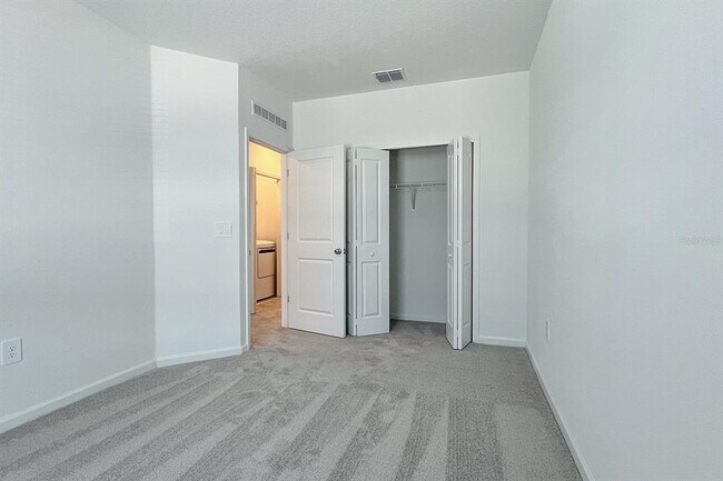 Building Photo - 2607 Skyline Lp