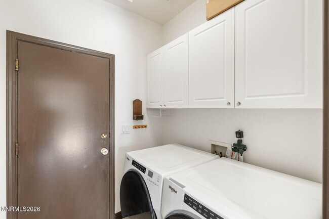 Building Photo - 10235 Lucente Way