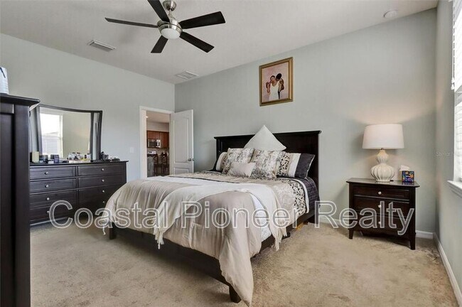Building Photo - 16321 Treasure Point Dr