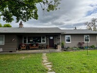Building Photo - Coming soon - 4 bedroom, 2 bath home near ...