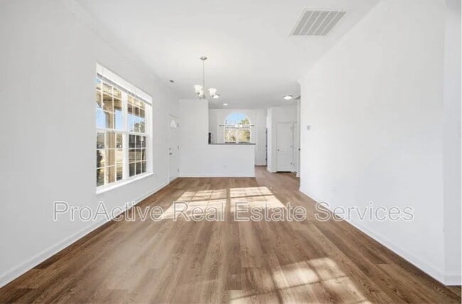 Building Photo - 2021 Livingston St
