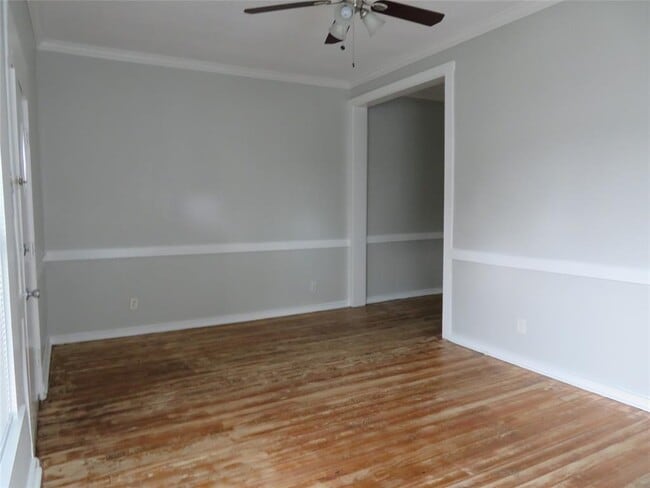 Building Photo - 701 Dumble St